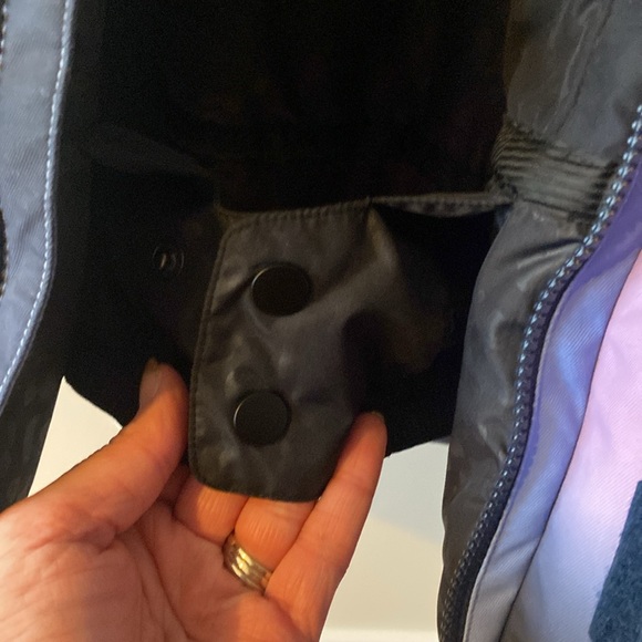 Girls Volcom Ski or Board jacket - Picture 7 of 8